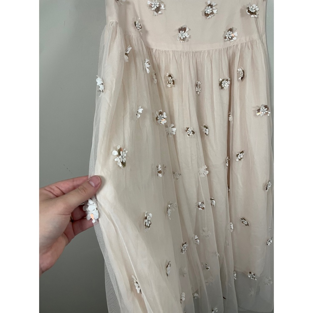 By Anthropologie Billie Textured Tulle Skirt with Flower Appliques Size 4 - Picture 5 of 12